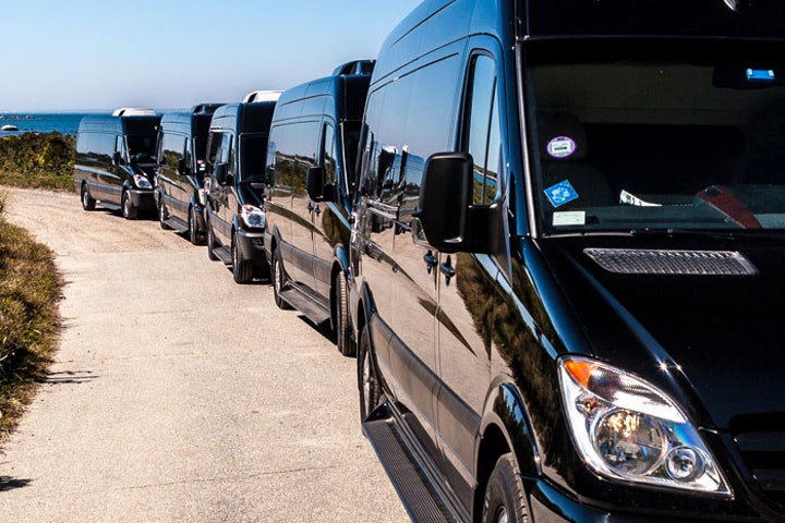 Book Your Seattle Limo Service